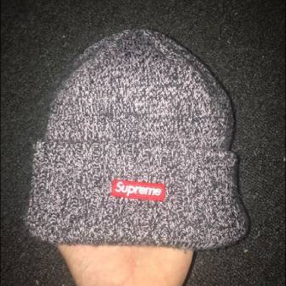 Supreme New Era Beanie - Picture 2 of 2